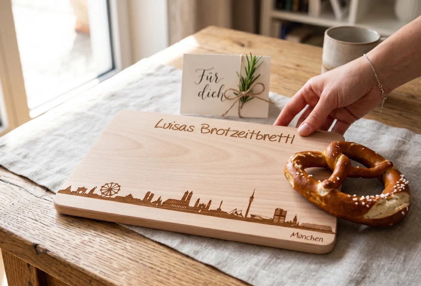 Skylinebrett München – Luisas Brotzeitbrettl mit persönlicher Gravur